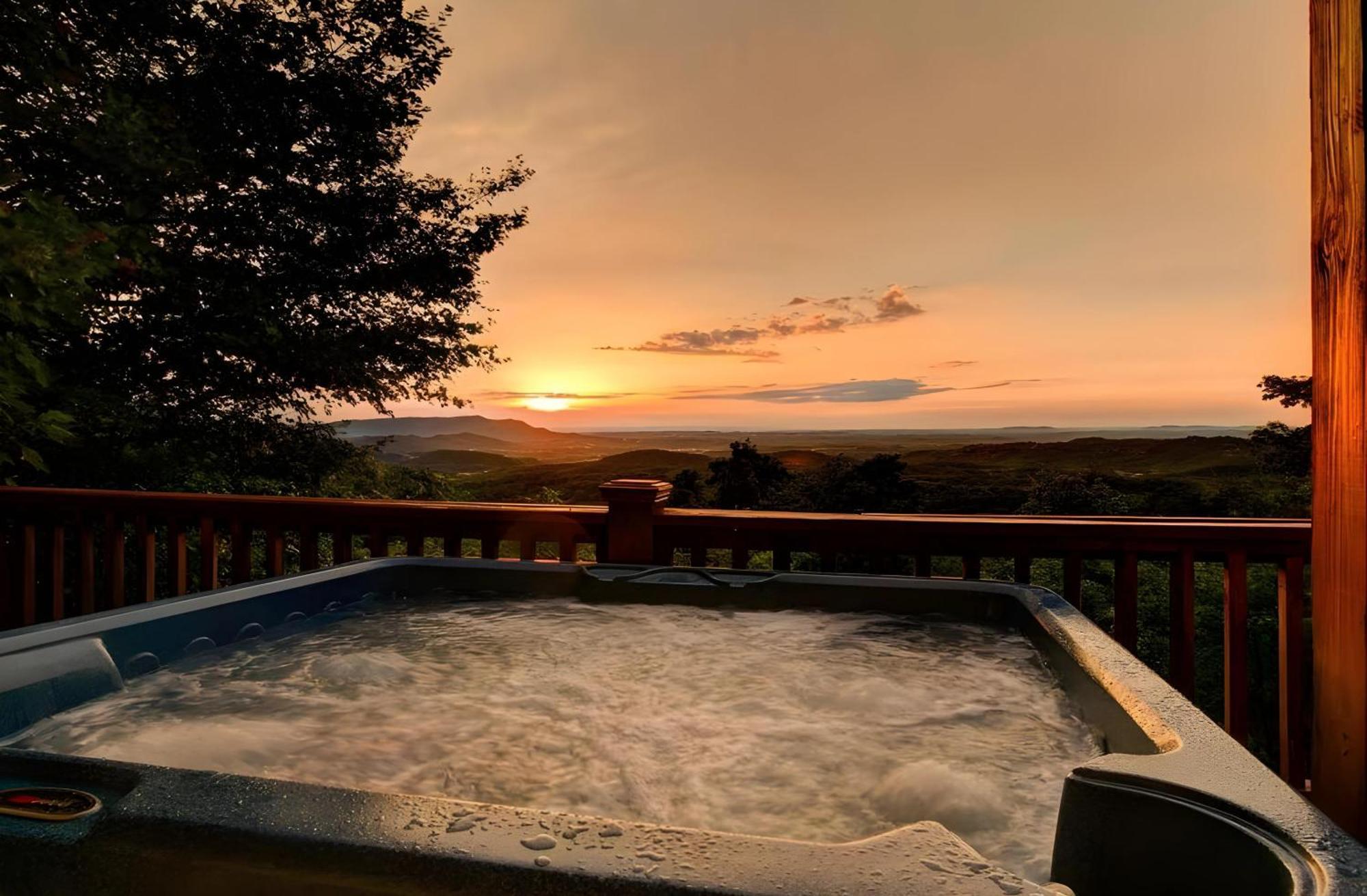 Incredible Views Hot Tub Close To Everything Сивиървил Екстериор снимка